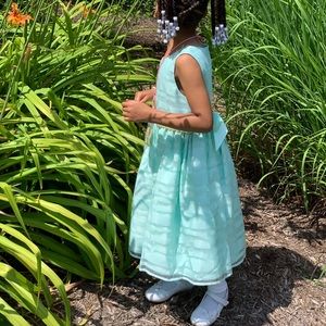 Meet your Posher, Alexis